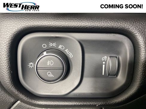 Used 2024 RAM 2500 Big Horn image 10