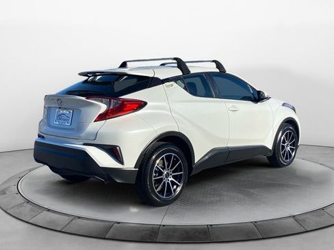 Used 2021 Toyota C-HR LE image 5