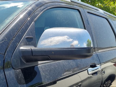 Used 2018 Toyota Sequoia Platinum AWD/4WD image 6