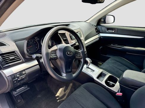 Used 2014 Subaru Outback 2.5i image 10