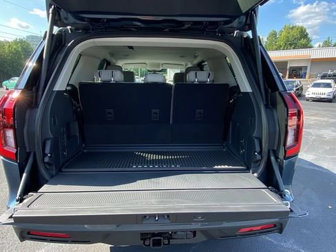 New 2027 Ford Expedition Active AWD/4WD image 19