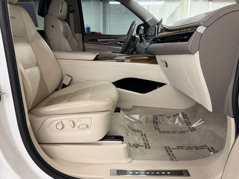 Used 2023 Cadillac Escalade Sport Platinum w/ LPO, ONYX Package RWD image 26