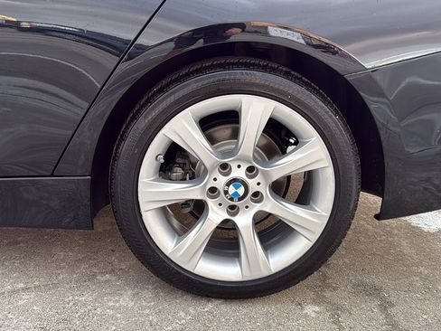 Used 2015 BMW 320i Sedan image 10