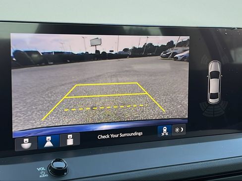 Used 2024 Honda Accord Touring image 17