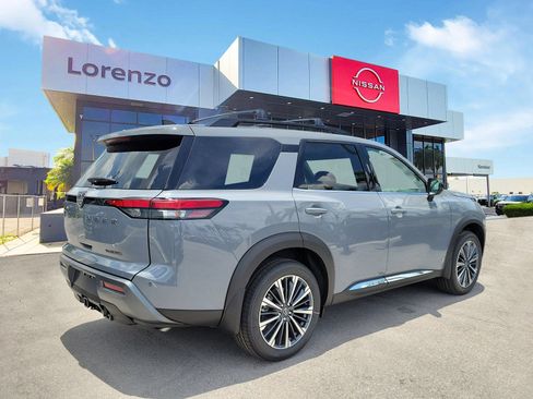 New 2026 Nissan Pathfinder Platinum w/ Cargo Package FWD image 4