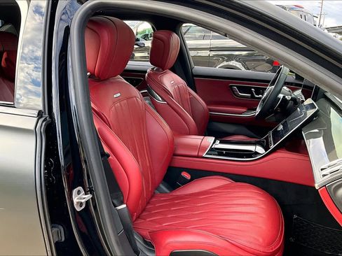 Used 2024 Mercedes-Benz S 63 AMG S image 8