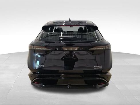 Used 2023 Nissan Ariya AWD image 5