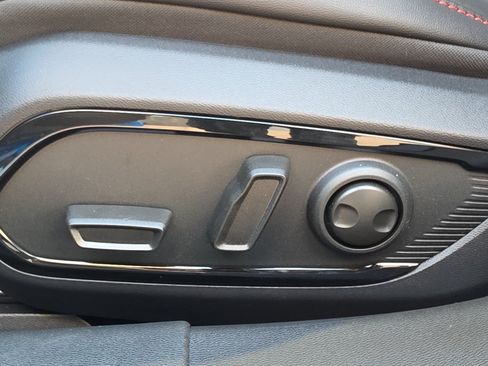 New 2026 Dodge Charger R/T AWD/4WD image 14