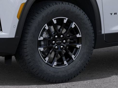 New 2026 Chevrolet Traverse Z71 image 9