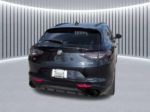 Used 2025 Alfa Romeo Stelvio Sprint AWD/4WD image 10