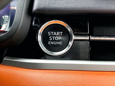 Used 2023 Mitsubishi Outlander SEL image 34