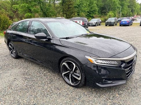Used 2021 Honda Accord Sport image 3
