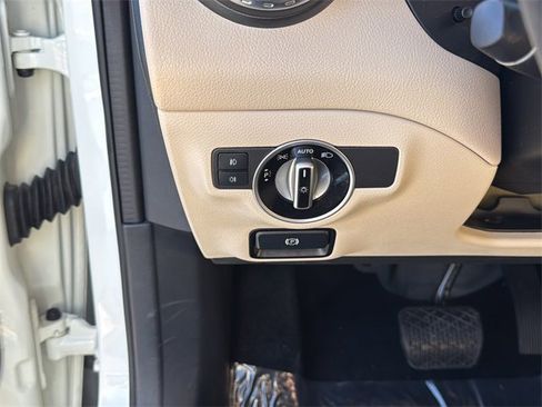 Used 2017 Mercedes-Benz GLA 250 GLA 250 image 24