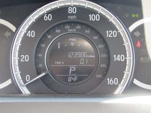 Used 2016 Honda Accord LX image 18