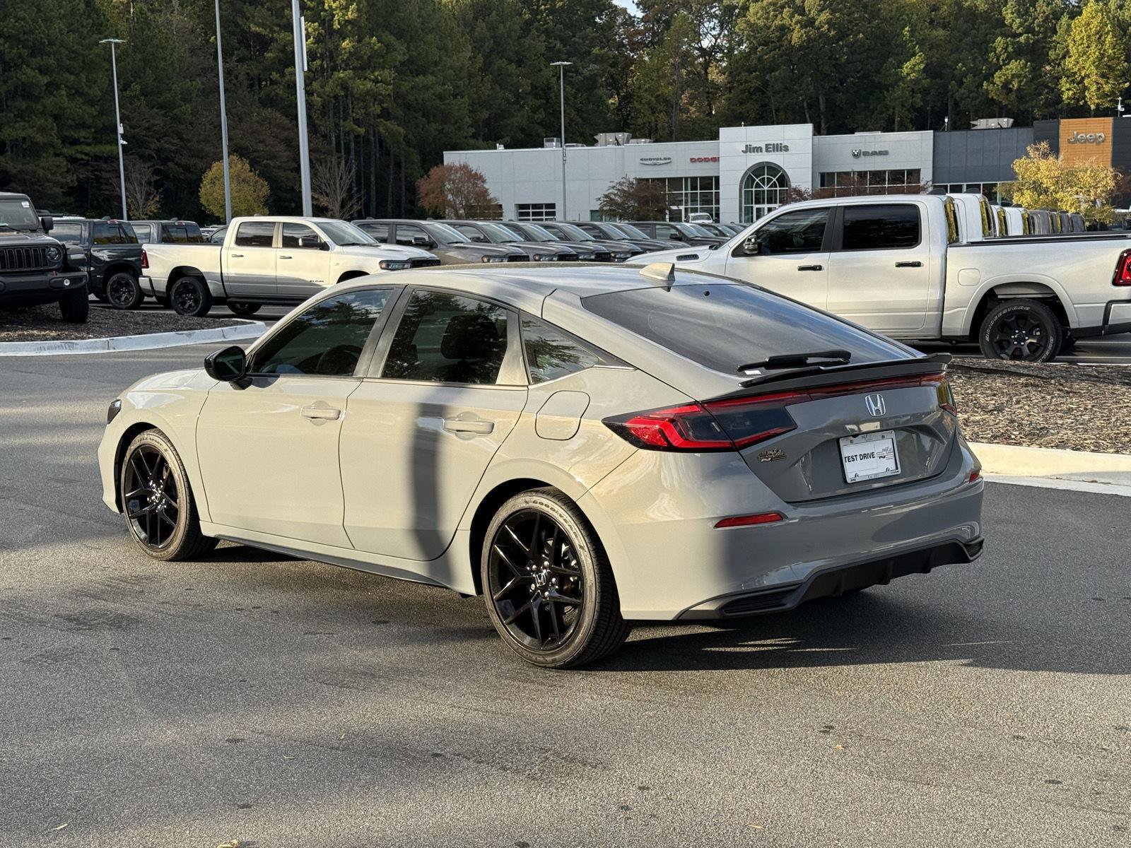 Used 2025 Honda Civic Sport image 3