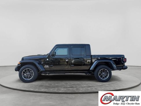 Used 2021 Jeep Gladiator Overland w/ Popular Equipment Package AWD/4WD image 8