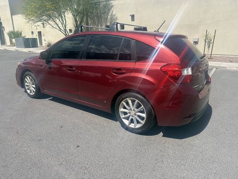 Used 2013 Subaru Impreza 2.0i Premium w/ All-Weather Pkg AWD/4WD image 5