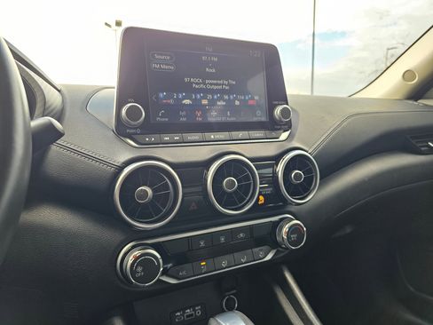 Used 2022 Nissan Sentra SV w/ Trunk Package image 20