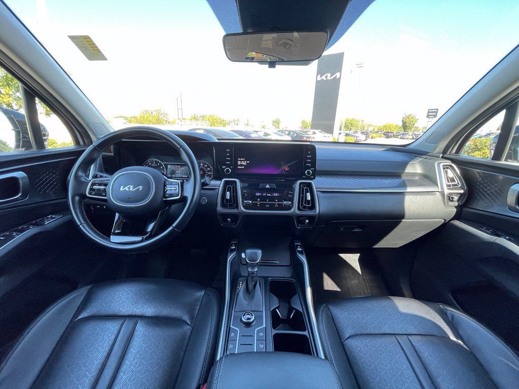 Certified 2023 Kia Sorento S FWD image 29