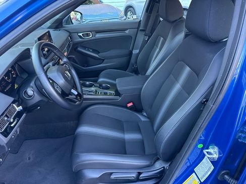 Used 2023 Honda Civic Sport image 8