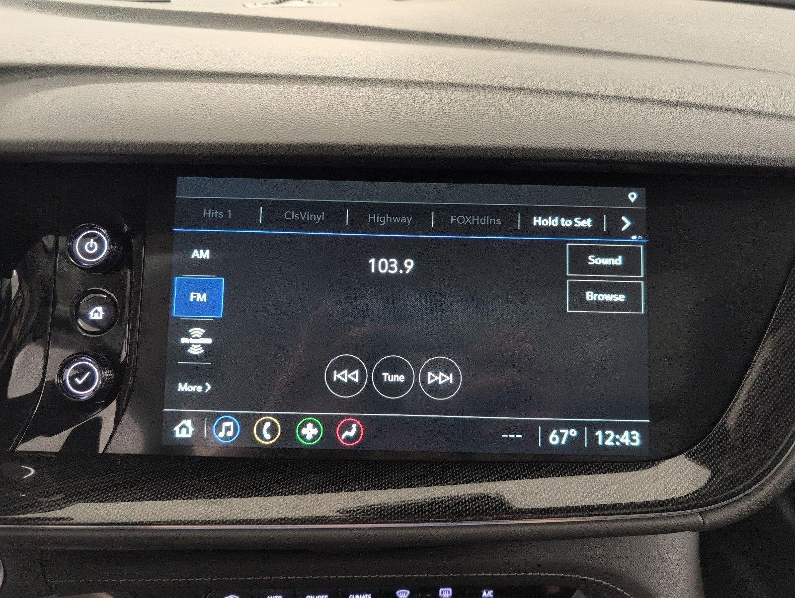 Used 2023 Buick Envision Essence w/ Sport Touring Package AWD/4WD image 7
