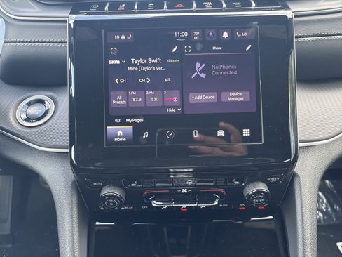 New 2025 Jeep Grand Cherokee Laredo X w/ Luxury Tech Group I image 26