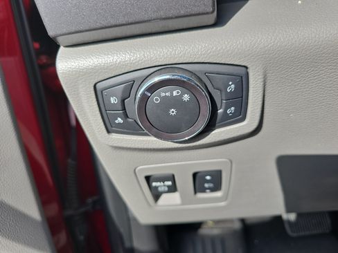 Used 2018 Ford F150 XLT w/ Equipment Group 302A Luxury AWD/4WD image 24