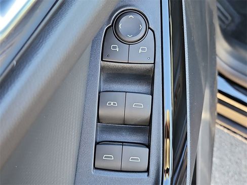 New 2026 Chevrolet Equinox LT w/ Convenience Package II image 15