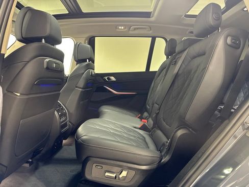 Used 2023 BMW X7 xDrive40i w/ Executive Package AWD/4WD image 22