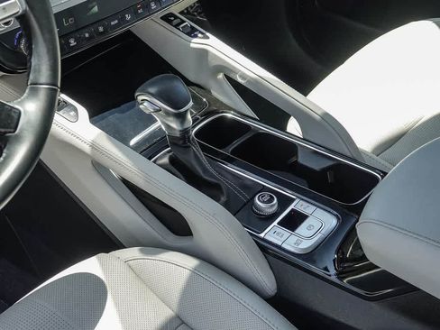 Used 2024 Kia Telluride EX FWD image 18
