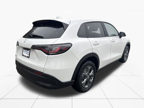 New 2026 Honda HR-V LX image 8