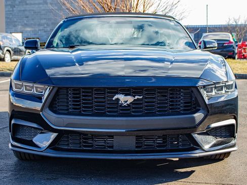 Used 2024 Ford Mustang Premium image 2