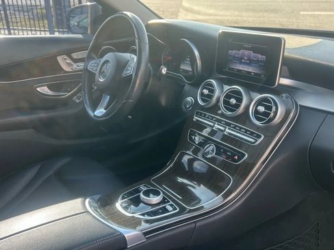 Used 2017 Mercedes-Benz C 300 4MATIC Sedan image 12