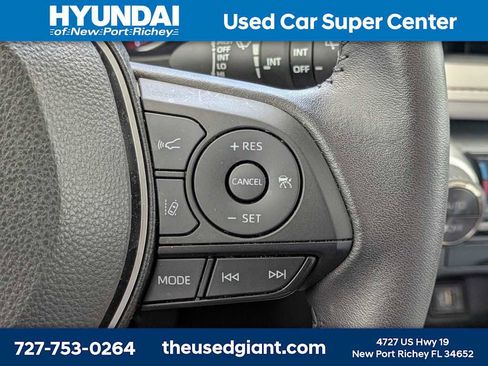 Used 2023 Toyota RAV4 XLE Premium AWD/4WD image 35
