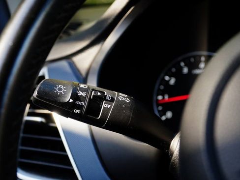 Used 2021 Kia Seltos S image 23