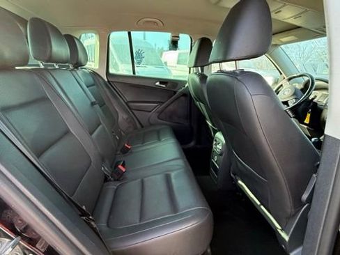 Used 2013 Volkswagen Tiguan SE image 14