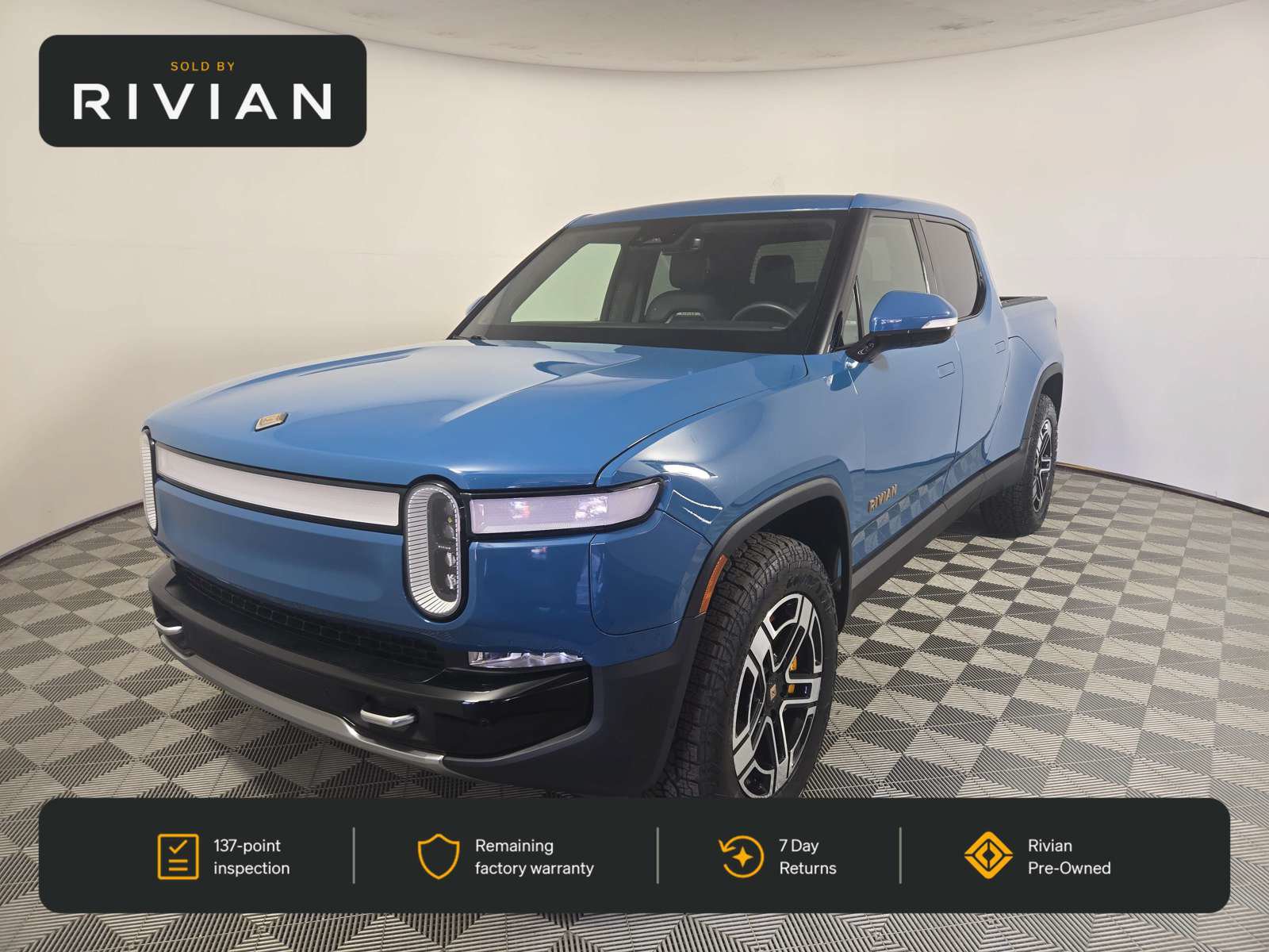 Used 2022 Rivian R1T Adventure AWD/4WD image 1