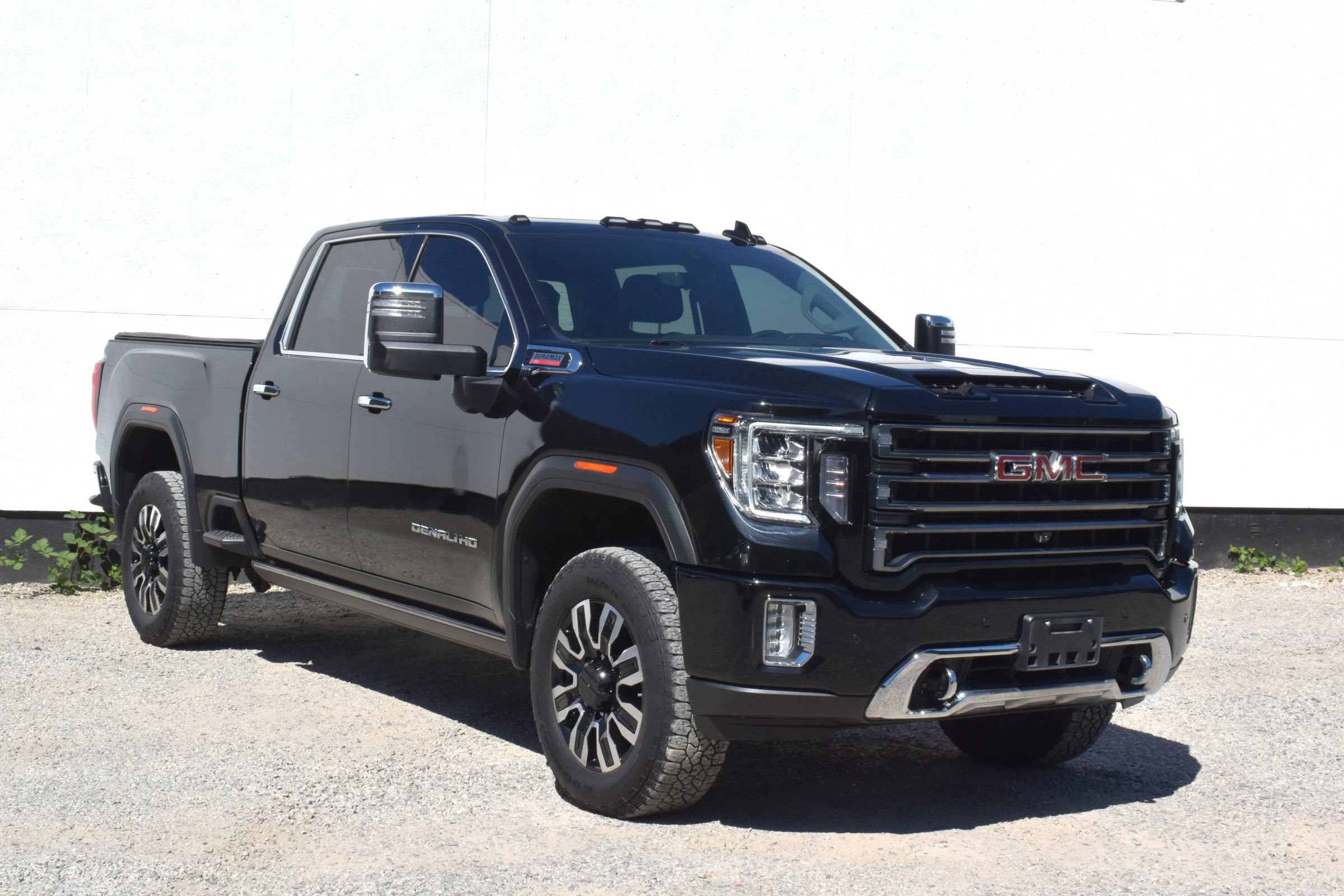 Used 2021 GMC Sierra 3500 Denali w/ Denali Black Diamond Edition AWD/4WD image 1
