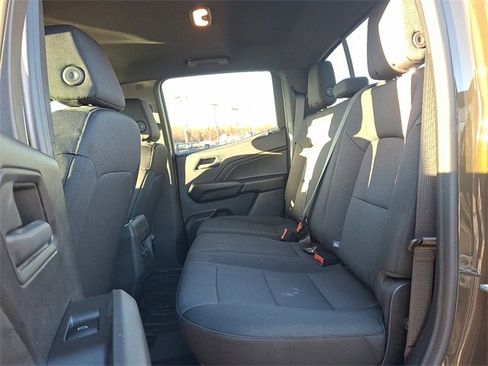 Used 2025 Chevrolet Colorado Trail Boss image 10