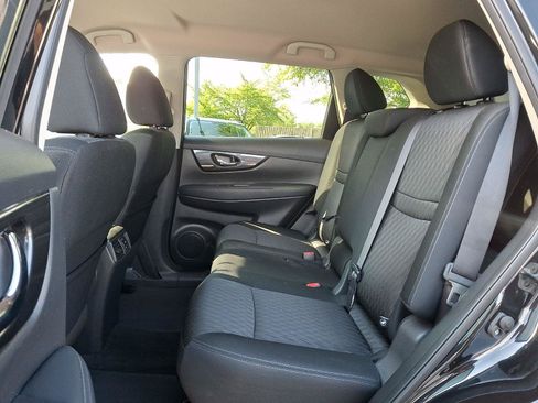 Used 2017 Nissan Rogue SV w/ SV Premium Package AWD/4WD image 10