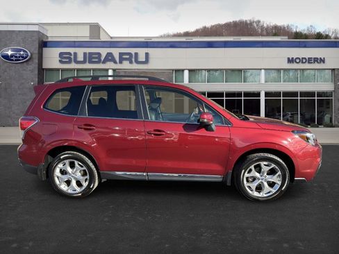 Used 2017 Subaru Forester 2.5i Touring image 4