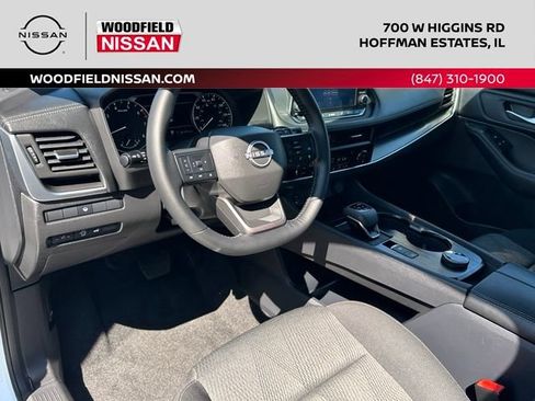 Certified 2025 Nissan Rogue SV AWD/4WD image 32