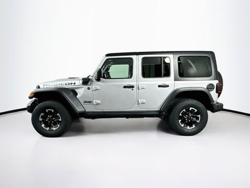 Used 2024 Jeep Wrangler Unlimited Rubicon 4xe AWD/4WD image 4