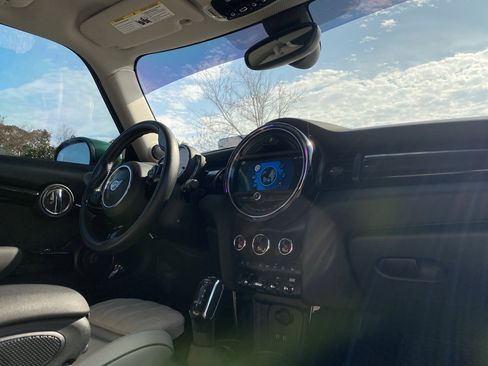 Used 2020 MINI Cooper S image 86