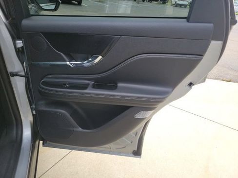 Used 2024 Lincoln Corsair Reserve w/ Equipment Group 201A AWD/4WD image 26