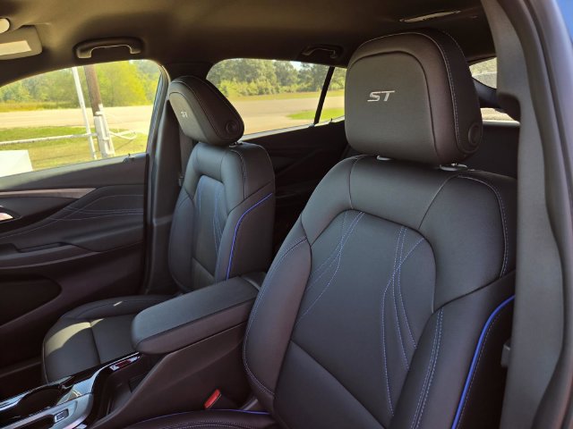 New 2026 Buick Envista Sport Touring w/ Convenience I Package FWD image 27