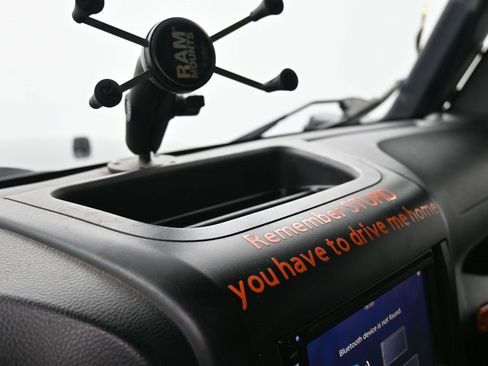 Used 2015 Jeep Wrangler Unlimited Sport w/ Connectivity Group image 15