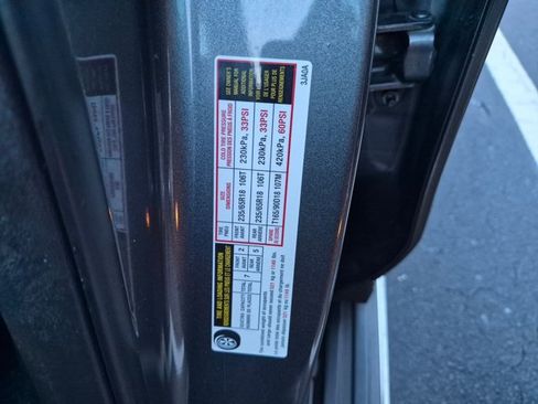 Used 2020 Nissan Pathfinder SL FWD image 15