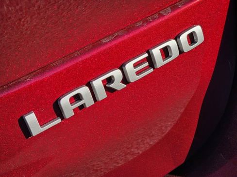 New 2025 Jeep Grand Cherokee L Laredo AWD/4WD image 7