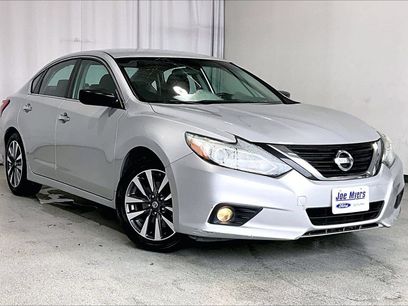 Used 2017 Nissan Altima 2.5 SV